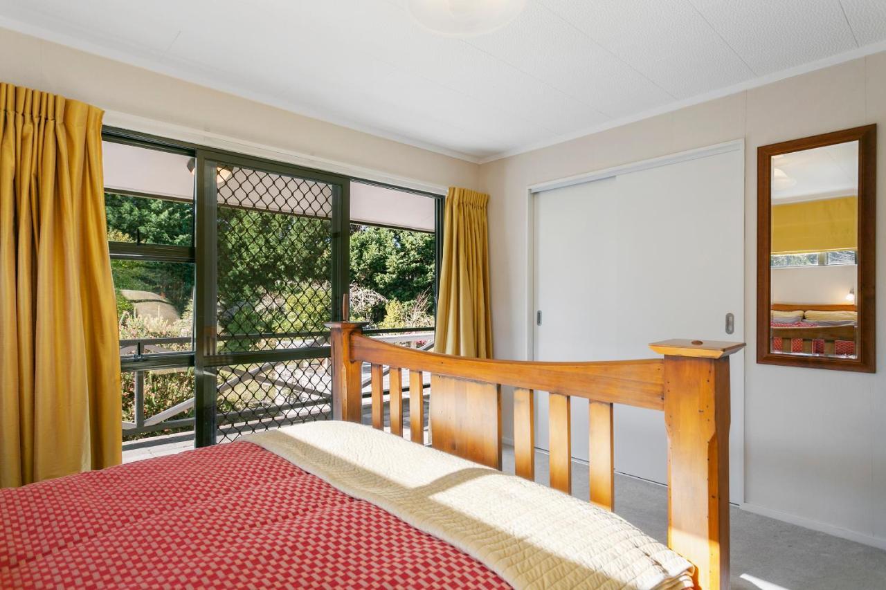 Lupin Lodge Bed & Breakfast Lac Lac Taupo Extérieur photo